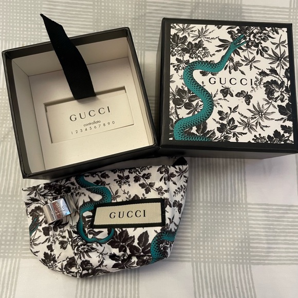 Brand New Gucci Ring size 6 - Picture 4 of 9